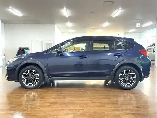 スバル インプレッサ ＸＶ 2．0i－L アイサイト 道央・札幌 2016(平28)年 7.4万km ダークブルーパール 4WD/ワンオーナー/純正メモリナビ/・フルセグTV/CD/DVD/BT/SD/USB/バックカメラ/アイサイトVer.3/・プリクラッシュブレーキ/・前後プリクラッシュブレーキアシスト/・AT前後誤発進抑制制御/・後退速度リミッター/・ツーリングアシスト/・アクティブレーンキープ/・先行車発進お知らせ/・車間距離警報/・車線逸脱警報/・ふらつき警報/横滑り防止装置/全車速追従機能付クルーズコントロール/プッシュスタート/スマートキー/スペアキー/ETC/パドルシフト/純正フロアマット/ドアバイザー/ウインカーミラー/オートライト/LEDヘッドライト/前後フォグライト/前席パワーシート/社外17インチAW付スタッドレスセット積込み/　225/55R17　 2016年製4mm/新車時保証書/取扱説明書/ナビ取扱説明書