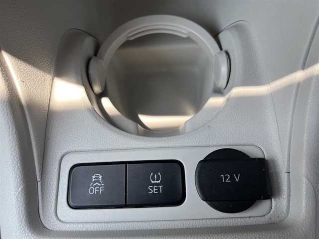 フォルクスワーゲン アップ！ ハイアップ！ 奈良県 2018(平30)年 2.4万km キャンディホワイト 純正オーディオ(AM・FM/AUX/BT)/社外ポータブルナビ(ワンセグTV)/ETC/クルーズコントロール/シートヒーター(D/N席)/衝突被害軽減システム/前後コーナーセンサー/純正15インチアルミホイール/純正フロアマット/ISOFIX