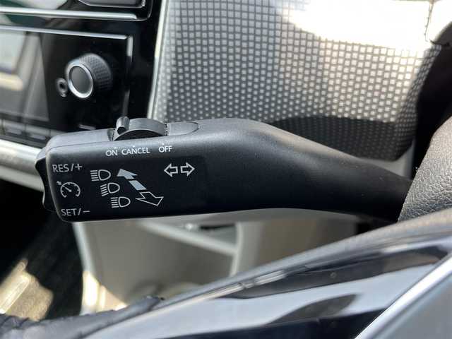 フォルクスワーゲン アップ！ ハイアップ！ 奈良県 2018(平30)年 2.4万km キャンディホワイト 純正オーディオ(AM・FM/AUX/BT)/社外ポータブルナビ(ワンセグTV)/ETC/クルーズコントロール/シートヒーター(D/N席)/衝突被害軽減システム/前後コーナーセンサー/純正15インチアルミホイール/純正フロアマット/ISOFIX