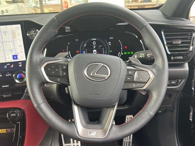 レクサス ＮＸ 350h Fスポーツ 京都府 2024(令6)年 1.4万km グラファイトブラックガラスフレーク ワンオーナー /パノラマルーフ /本革シート/メモリーパワーシート/シートヒーター/エアシート/ステアリングヒーター /レクサスセーフティセンス /全方位カメラ/オレンジキャリパー /禁煙 /BSM /HUD /3眼LEDヘッドライト/オートライト/オートマチックハイビーム  /置くだけ充電 /ディスプレイオーディオナビ/Bluetooth/Miracast/USB/純正ドライブレコーダー/クルコン追従有/レーンキープアシスト/パーキングアシスト/パドルシフト