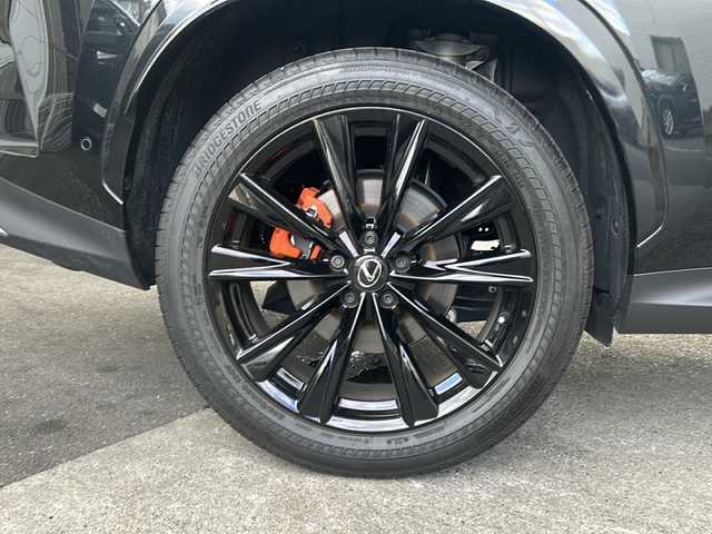 レクサス ＮＸ 350h Fスポーツ 京都府 2024(令6)年 1.4万km グラファイトブラックガラスフレーク ワンオーナー /パノラマルーフ /本革シート/メモリーパワーシート/シートヒーター/エアシート/ステアリングヒーター /レクサスセーフティセンス /全方位カメラ/オレンジキャリパー /禁煙 /BSM /HUD /3眼LEDヘッドライト/オートライト/オートマチックハイビーム  /置くだけ充電 /ディスプレイオーディオナビ/Bluetooth/Miracast/USB/純正ドライブレコーダー/クルコン追従有/レーンキープアシスト/パーキングアシスト/パドルシフト