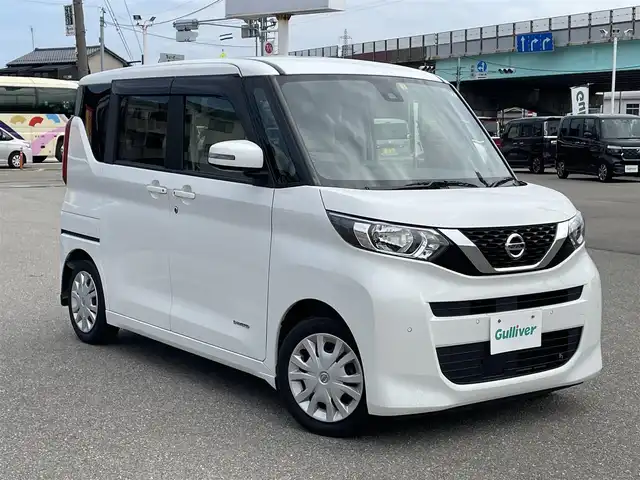 日産 ルークス X 石川県 2022(令4)年 5.5万km ホワイトパール 純正メモリーナビ/純正CD/フルセグTV/アラウンドビューモニター/インテリキー/プッシュスタート/電動ミラー/ベンチシート/エマージェンシーブレーキ/アイドリングストップ/オートエアコン