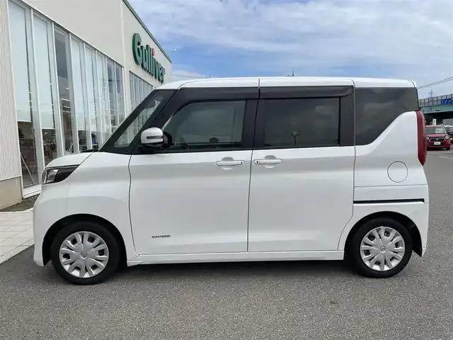 日産 ルークス X 石川県 2022(令4)年 5.5万km ホワイトパール 純正メモリーナビ/純正CD/フルセグTV/アラウンドビューモニター/インテリキー/プッシュスタート/電動ミラー/ベンチシート/エマージェンシーブレーキ/アイドリングストップ/オートエアコン
