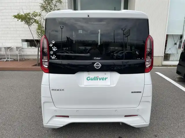 日産 ルークス X 石川県 2022(令4)年 5.5万km ホワイトパール 純正メモリーナビ/純正CD/フルセグTV/アラウンドビューモニター/インテリキー/プッシュスタート/電動ミラー/ベンチシート/エマージェンシーブレーキ/アイドリングストップ/オートエアコン