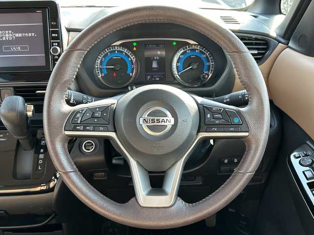 日産 ルークス HWS Gターボ プロパイロットED 佐賀県 2021(令3)年 5.5万km アッシュブラウンM ワンオーナー/純正9インチナビ(フルセグ/Bluetooth/DVD/AM/FM)/全方位カメラ/プロパイロット/両側パワースライドドア/左側ハンズフリー機能/コーナーセンサー/衝突軽減ブレーキ/純正前方ドライブレコーダー/ETC/ステアリングスイッチ/LEDヘッドライト/オートライト/純正15インチアルミホイール/サーキュレーター/プッシュスタート/スマートキー