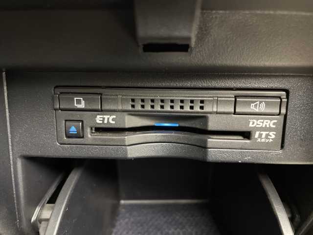 トヨタ アルファード S Cパッケージ 富山県 2017(平29)年 6.9万km ブラック メーカーオプションナビ/フルセグ/DVD/Bluetooth/全方位カメラ/ETC/両側電動スライドドア/パワーバックドア/ステアリングヒーター/プリクラッシュセーフティ/前後コーナーセンサー/レーダークルーズコントロール/プッシュスタート/スマートキー/スペアキー/オートライト/純正18インチアルミ