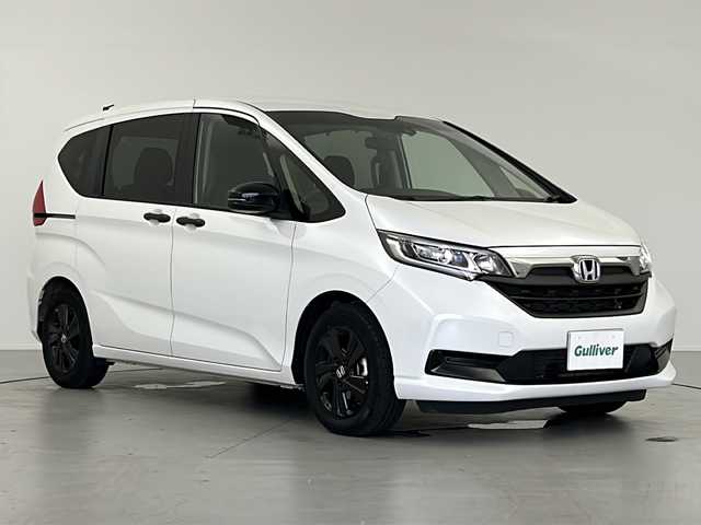 ホンダ フリード G ブラックスタイル 岐阜県 2022(令4)年 3.3万km プラチナホワイトパール 純正ナビ　/フルセグＴＶ　/追従型クルーズコントロール　/シートヒーター　/両側スライドドアパワー　/パワーステアリング　/パワーウィンドウ　/レーンキープアシスト　/電格ミラー　/衝突軽減ブレーキ/横滑り防止装置