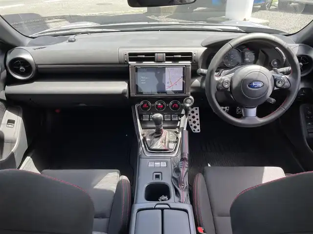 スバル ＢＲＺ 埼玉県 2021(令3)年 0.1万km アイスシルバーメタリック ワンオーナー/純正ＳＤナビ＆フルセグＴＶ/（ＤＶＤ＆ＣＤ＆ＭＳＶ＆ＵＳＢ＆ＢＴ）/バックカメラ/ＥＴＣ/ドライブレコーダー/Ｅｙｅ　Ｓｉｇｈｔ/・プリクラッシュブレーキ/・全車速追従機能付クルーズコントロール/・誤発進抑制制御/・誤後進抑制制御/・車線逸脱警報/・ふらつき警報/・後退時ブレーキアシスト/・後側方警報支援システム/・ステアリング連動ヘッドランプ/・ハイビームアシスト/革巻きステアリング/ステアリングリモコン/パドルシフト/ＳＴｉエアロ/純正１７inアルミホイール/オートライト/ＬＥＤライト/電動格納ミラー/スマートキー/プッシュスタート/Ｗ＆サイドエアバッグ/横滑り防止機能/ＡＢＳ/フロアマット/新車保証書/取扱説明書（車両＆ナビ）/スマートスペアキー有