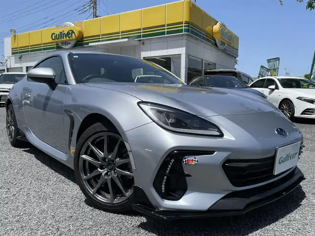スバル ＢＲＺ 埼玉県 2021(令3)年 0.1万km アイスシルバーメタリック ワンオーナー/純正ＳＤナビ＆フルセグＴＶ/（ＤＶＤ＆ＣＤ＆ＭＳＶ＆ＵＳＢ＆ＢＴ）/バックカメラ/ＥＴＣ/ドライブレコーダー/Ｅｙｅ　Ｓｉｇｈｔ/・プリクラッシュブレーキ/・全車速追従機能付クルーズコントロール/・誤発進抑制制御/・誤後進抑制制御/・車線逸脱警報/・ふらつき警報/・後退時ブレーキアシスト/・後側方警報支援システム/・ステアリング連動ヘッドランプ/・ハイビームアシスト/革巻きステアリング/ステアリングリモコン/パドルシフト/ＳＴｉエアロ/純正１７inアルミホイール/オートライト/ＬＥＤライト/電動格納ミラー/スマートキー/プッシュスタート/Ｗ＆サイドエアバッグ/横滑り防止機能/ＡＢＳ/フロアマット/新車保証書/取扱説明書（車両＆ナビ）/スマートスペアキー有