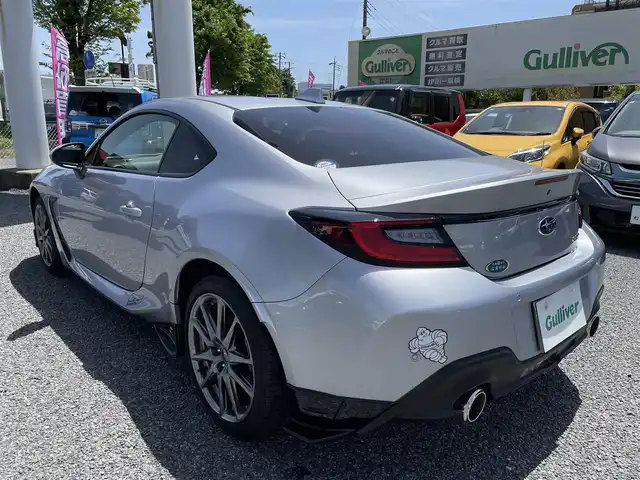 スバル ＢＲＺ 埼玉県 2021(令3)年 0.1万km アイスシルバーメタリック ワンオーナー/純正ＳＤナビ＆フルセグＴＶ/（ＤＶＤ＆ＣＤ＆ＭＳＶ＆ＵＳＢ＆ＢＴ）/バックカメラ/ＥＴＣ/ドライブレコーダー/Ｅｙｅ　Ｓｉｇｈｔ/・プリクラッシュブレーキ/・全車速追従機能付クルーズコントロール/・誤発進抑制制御/・誤後進抑制制御/・車線逸脱警報/・ふらつき警報/・後退時ブレーキアシスト/・後側方警報支援システム/・ステアリング連動ヘッドランプ/・ハイビームアシスト/革巻きステアリング/ステアリングリモコン/パドルシフト/ＳＴｉエアロ/純正１７inアルミホイール/オートライト/ＬＥＤライト/電動格納ミラー/スマートキー/プッシュスタート/Ｗ＆サイドエアバッグ/横滑り防止機能/ＡＢＳ/フロアマット/新車保証書/取扱説明書（車両＆ナビ）/スマートスペアキー有