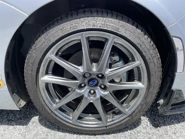 スバル ＢＲＺ 埼玉県 2021(令3)年 0.1万km アイスシルバーメタリック ワンオーナー/純正ＳＤナビ＆フルセグＴＶ/（ＤＶＤ＆ＣＤ＆ＭＳＶ＆ＵＳＢ＆ＢＴ）/バックカメラ/ＥＴＣ/ドライブレコーダー/Ｅｙｅ　Ｓｉｇｈｔ/・プリクラッシュブレーキ/・全車速追従機能付クルーズコントロール/・誤発進抑制制御/・誤後進抑制制御/・車線逸脱警報/・ふらつき警報/・後退時ブレーキアシスト/・後側方警報支援システム/・ステアリング連動ヘッドランプ/・ハイビームアシスト/革巻きステアリング/ステアリングリモコン/パドルシフト/ＳＴｉエアロ/純正１７inアルミホイール/オートライト/ＬＥＤライト/電動格納ミラー/スマートキー/プッシュスタート/Ｗ＆サイドエアバッグ/横滑り防止機能/ＡＢＳ/フロアマット/新車保証書/取扱説明書（車両＆ナビ）/スマートスペアキー有