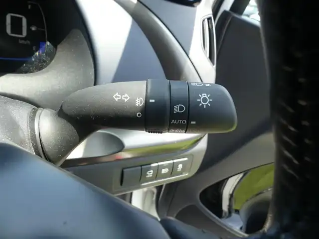 トヨタ アクア Z 千葉県 2022(令4)年 1.8万km プラチナホワイトパールマイカ 外部検査実施済み/ワンオーナー/モデリスタエアロ(前、横、後下、後)/Apple car play/純正メモリナビ/(フルセグTV/Bluetooth/USB)/パノラミックビューモニター/ハーフレザーシート/D席パワーシート/前席シートヒーター/ブラインドスポットモニター/ヘッドアップディスプレイ/セーフティセンス/・プリクラッシュセーフティ/・レーントレーシングアシスト/・レーダークルーズコントロール/・オートマチックハイビーム/・ロードサインアシスト/LEDヘッドライト/スマートキー/ビルトインETC2.0/前後ドライブレコーダー/ステアリングヒーター/100V電源/横滑り防止機能/純正16インチアルミホイール/カーテンエアバック/保証書/取扱説明書/スペアキー