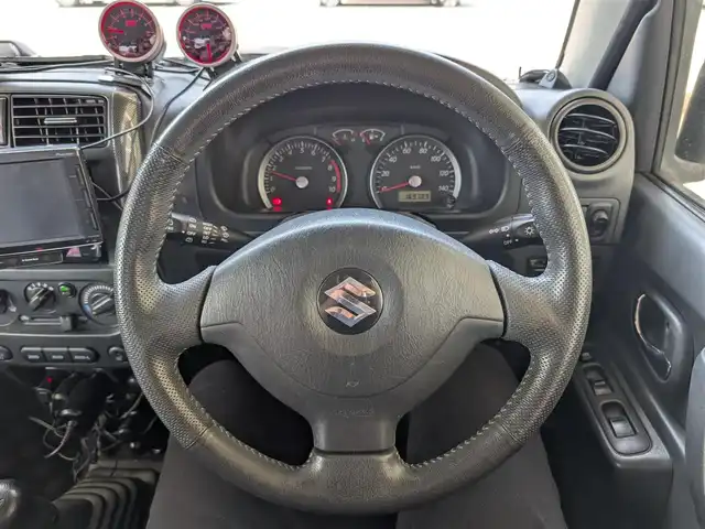 スズキ ジムニー クロスアドベンチャー XC 埼玉県 2012(平24)年 17万km クエーサーグレーメタリック ドライブレコーダー/オートゲージ油温計/オートゲージ油圧計/カロッツェリアポータブルナビ（AVIC-MRP600)/ワンセグTV/社外空気圧センサー/ETC/バックカメラ/スペアキー