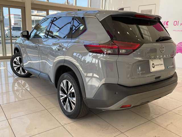 日産 エクストレイル X e－4ORCE 埼玉県 2022(令4)年 5.1万km グレー エマージェンシーブレーキ/プロパイロット/メーカー12.3インチメモリナビ/　　BT/USB/フルセグ/CarPlay/アラウンドビューモニター/レーダークルーズコントロール/LEDオートライト/パワーシート/シートヒーター/ステアリングヒーター/インテリジェントルームミラー/クリアランスソナー/オートホールド/ステアリングスイッチ/スマートキー2本/ビルトインETC/禁煙車