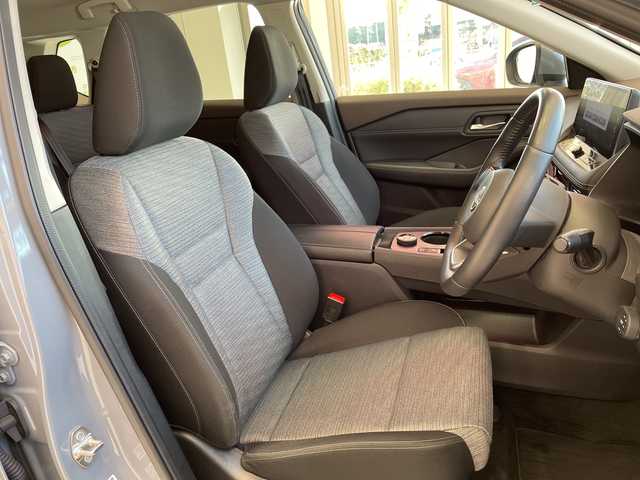 日産 エクストレイル X e－4ORCE 埼玉県 2022(令4)年 5.1万km グレー エマージェンシーブレーキ/プロパイロット/メーカー12.3インチメモリナビ/　　BT/USB/フルセグ/CarPlay/アラウンドビューモニター/レーダークルーズコントロール/LEDオートライト/パワーシート/シートヒーター/ステアリングヒーター/インテリジェントルームミラー/クリアランスソナー/オートホールド/ステアリングスイッチ/スマートキー2本/ビルトインETC/禁煙車