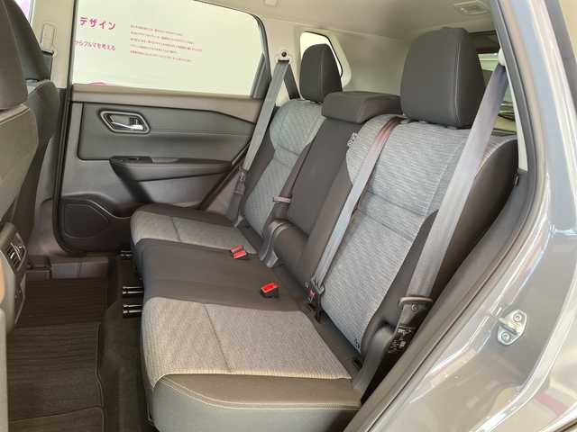 日産 エクストレイル X e－4ORCE 埼玉県 2022(令4)年 5.1万km グレー エマージェンシーブレーキ/プロパイロット/メーカー12.3インチメモリナビ/　　BT/USB/フルセグ/CarPlay/アラウンドビューモニター/レーダークルーズコントロール/LEDオートライト/パワーシート/シートヒーター/ステアリングヒーター/インテリジェントルームミラー/クリアランスソナー/オートホールド/ステアリングスイッチ/スマートキー2本/ビルトインETC/禁煙車