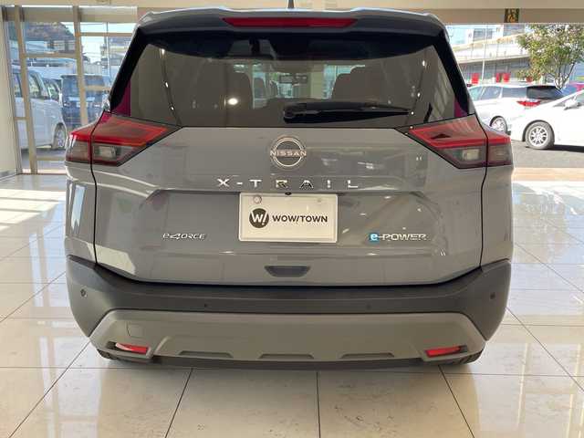 日産 エクストレイル X e－4ORCE 埼玉県 2022(令4)年 5.1万km グレー エマージェンシーブレーキ/プロパイロット/メーカー12.3インチメモリナビ/　　BT/USB/フルセグ/CarPlay/アラウンドビューモニター/レーダークルーズコントロール/LEDオートライト/パワーシート/シートヒーター/ステアリングヒーター/インテリジェントルームミラー/クリアランスソナー/オートホールド/ステアリングスイッチ/スマートキー2本/ビルトインETC/禁煙車