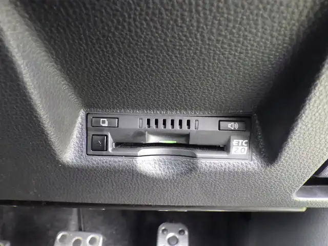 トヨタ ＧＲヤリス RZ ハイパフォーマンス 千葉県 2022(令4)年 1.8万km プラチナホワイトパールマイカ Toyota Safety Sense/・プリクラッシュセーフティ/・レーンディパーチャーアラート/・オートハイビーム/・レーダークルーズコントロール/・ブラインドスポットモニター/・RCTA（リヤクロストラフィックアラート）/ハーフレザーシート/前席シートヒーター/純正コネクティッドナビ/地デジTV/【Bluetooth接続】/バックカメラ/ドライブレコーダー（前後撮影）【DC-DR652】/革巻きステアリング/ステアリングヒーター/ステアリングスイッチ/ETC（2.0）/LEDヘッドライト/ウインカーミラー/クリアランスソナー/純正18インチアルミホイル/サイド/カーテンエアバッグ/スマートキー