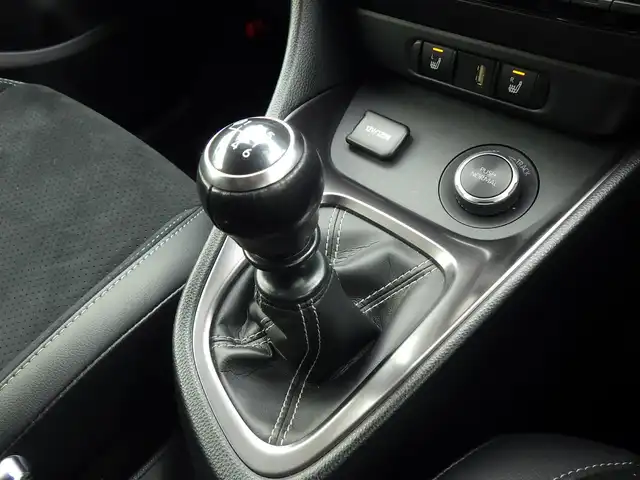 トヨタ ＧＲヤリス RZ ハイパフォーマンス 千葉県 2022(令4)年 1.8万km プラチナホワイトパールマイカ Toyota Safety Sense/・プリクラッシュセーフティ/・レーンディパーチャーアラート/・オートハイビーム/・レーダークルーズコントロール/・ブラインドスポットモニター/・RCTA（リヤクロストラフィックアラート）/ハーフレザーシート/前席シートヒーター/純正コネクティッドナビ/地デジTV/【Bluetooth接続】/バックカメラ/ドライブレコーダー（前後撮影）【DC-DR652】/革巻きステアリング/ステアリングヒーター/ステアリングスイッチ/ETC（2.0）/LEDヘッドライト/ウインカーミラー/クリアランスソナー/純正18インチアルミホイル/サイド/カーテンエアバッグ/スマートキー