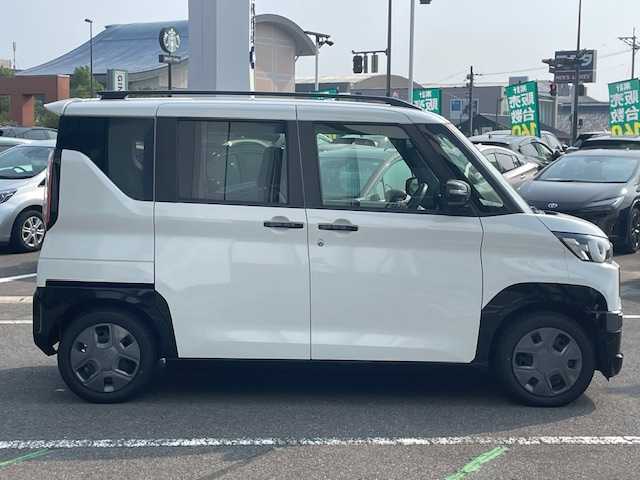 三菱 デリカミニ G 長崎県 2023(令5)年 4.3万km アメジストブラック/シルキーホワイト 社外ナビ/Bluetooth/バックカメラ/左側パワースライドドア/ハーフレザー調シート/前席シートヒーター/ステアリングスイッチ/オートライト/LEDヘッドライト/コーナーセンサー/ETC