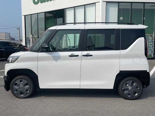三菱 デリカミニ G 長崎県 2023(令5)年 4.3万km アメジストブラック/シルキーホワイト 社外ナビ/Bluetooth/バックカメラ/左側パワースライドドア/ハーフレザー調シート/前席シートヒーター/ステアリングスイッチ/オートライト/LEDヘッドライト/コーナーセンサー/ETC