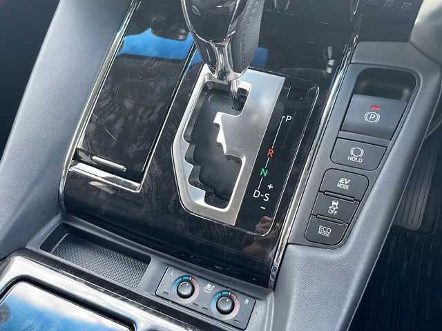 トヨタ アルファードハイブリット SR Cパッケージ 青森県 2021(令3)年 6.9万km ホワイトパールクリスタルシャイン 4WD/純正9インチDAナビ・フルセグTV/純正12.1インチフリップダウンモニター/CD・DVD・Bluetooth・ミラキャスト/黒革シート/前席エアシート・ヒーター/ステアリングヒーター/両側パワースライドドア/パワーバックドア/セーフティセンス/プリクラッシュセーフティ/レーダークルーズコントロール/レーントレーシングアシスト/アダプティブハイビームシステム/パーキングサポートブレーキ/AC100V1500W/ビルトインETC/3眼LEDヘッドランプ/LEDフォグランプ/社外車高調（純正有）/社外20インチアルミ/モデリスタエアロ/スペアキー/保証書・取説書