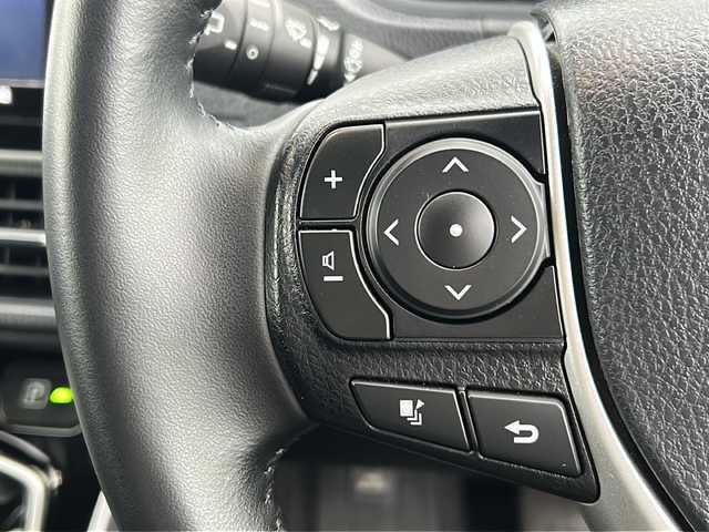 トヨタ ヴォクシー ハイブリッド ZS 煌Ⅲ 三重県 2021(令3)年 4.1万km ホワイトパールクリスタルシャイン 純正9型ナビ /バックカメラ /両側パワースライドドア/ビルトインETC /前席シートヒーター /前後コーナーセンサー /前後ドライブレコーダー/USB給電 /LEDヘッドライト/オートハイビーム /オートライト/トヨタセーフティセンス /クルーズコントロール /レーンキープアシスト/衝突軽減ブレーキ/純正フロアマット/ハーフレザーシート/電動格納ミラー/禁煙車