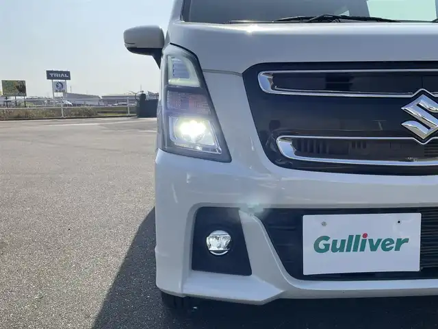 スズキ ワゴンＲ スティングレー HYBRID X 佐賀県 2020(令2)年 2.5万km ピュアホワイトP 社外メモリーナビゲーション/・フルセグTV/CD/DVD/SD/USB/前後ドライブレコーダー/ETC/DN席シートヒーター/ISOFIX対応/革巻きステアリング/ステアリングリモコン/純正14インチアルミホイール/純正LEDヘッドライト/・オートマチックハイビーム/純正LEDフォグランプ/ドアバイザ―/デュアルセンサーブレーキサポート/車線逸脱警報機能/パーキングセンサー/横滑り防止装置