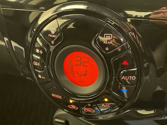 日産 ノート e－パワー X 愛媛県 2018(平30)年 4.4万km ブリリアントホワイトパール 純正ナビ/Bluetooth/DVD再生可/ドライブレコーダー//デジタルインナーミラー/アラウンドビューモニター/標識検知機能（進入禁止標識検知、最高速度標識検知、一時停止標識検知）/インテリジェント LI （車線逸脱防止支援システム）