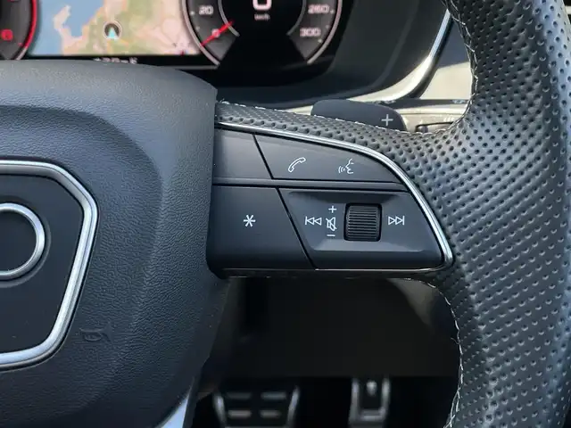 アウディ アウディ Ｑ５ SB 40TDIクワトロ Sライン 長野県 2022(令4)年 1.4万km ミトスブラックメタリック バーチャルコックピット　/３６０°ビュー　/パワーシート　/全席シートヒーター　/パークアシスト　/レーンアシスト　/プレセンス　/サイドアシスト　/パークエイド　/ＰＷバックドア　/ドライブセレクト