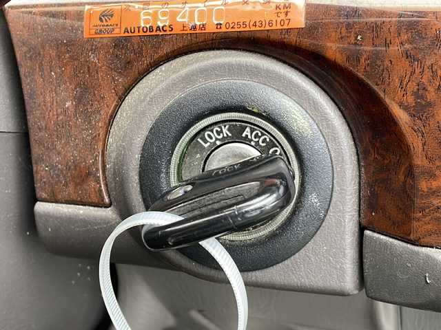 トヨタ チェイサー アバンテ Four ロードリー 岐阜県 2001(平13)年 11.9万km ホワイトパールマイカ 4WD/CDオーディオ/ETC/運転席パワーシート/リモコンキー /キセノンヘッドライト/オートライト/フォグランプ/社外17インチアルミホイール