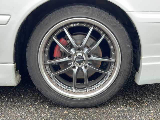 トヨタ チェイサー アバンテ Four ロードリー 岐阜県 2001(平13)年 11.9万km ホワイトパールマイカ 4WD/CDオーディオ/ETC/運転席パワーシート/リモコンキー /キセノンヘッドライト/オートライト/フォグランプ/社外17インチアルミホイール