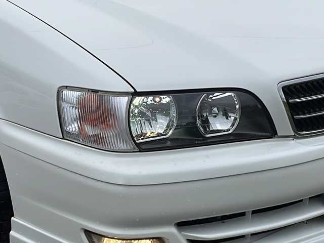 トヨタ チェイサー アバンテ Four ロードリー 岐阜県 2001(平13)年 11.9万km ホワイトパールマイカ 4WD/CDオーディオ/ETC/運転席パワーシート/リモコンキー /キセノンヘッドライト/オートライト/フォグランプ/社外17インチアルミホイール