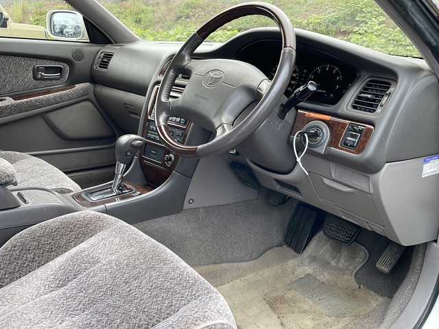 トヨタ チェイサー アバンテ Four ロードリー 岐阜県 2001(平13)年 11.9万km ホワイトパールマイカ 4WD/CDオーディオ/ETC/運転席パワーシート/リモコンキー /キセノンヘッドライト/オートライト/フォグランプ/社外17インチアルミホイール
