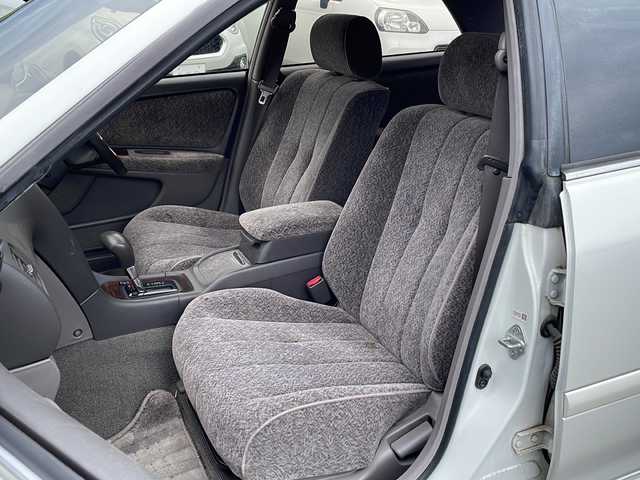 トヨタ チェイサー アバンテ Four ロードリー 岐阜県 2001(平13)年 11.9万km ホワイトパールマイカ 4WD/CDオーディオ/ETC/運転席パワーシート/リモコンキー /キセノンヘッドライト/オートライト/フォグランプ/社外17インチアルミホイール