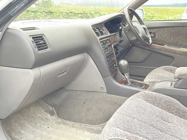 トヨタ チェイサー アバンテ Four ロードリー 岐阜県 2001(平13)年 11.9万km ホワイトパールマイカ 4WD/CDオーディオ/ETC/運転席パワーシート/リモコンキー /キセノンヘッドライト/オートライト/フォグランプ/社外17インチアルミホイール
