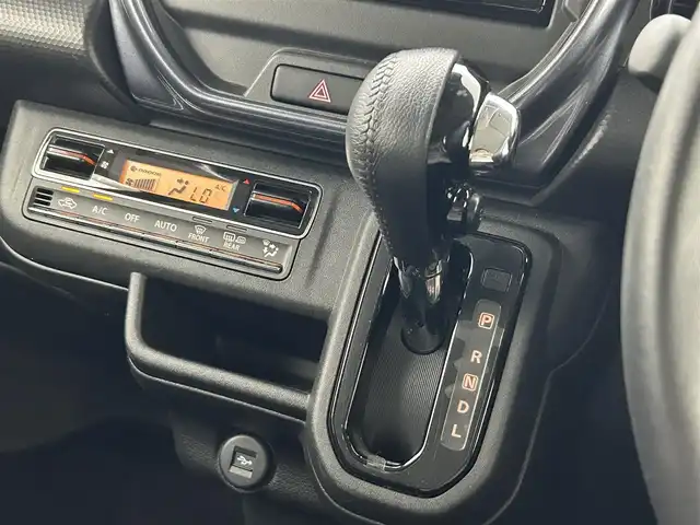スズキ ハスラー Jスタイル 熊本県 2021(令3)年 5万km クールカーキパールメタリック/ホワイト2トーンルーフ 純正ナビCN-RZ765W（ＣＤ・ＤＶＤ・フルセグ・ＢＴ・ＵＳＢ）/全周囲カメラ　/社外前方ドライブレコーダー　/後ろのみコーナーセンサー　/スズキセーフティサポート/・衝突軽減ブレーキ/・標識認識システム/・レーンキープアシスト/・ハイビームアシスト/・先行車発進お知らせ機能/・誤発進制御機能/横滑り防止/アイドリングストップ/前席シートヒーター/ルーフレール/純正フロアマット/純正１５インチAW/オートライト/LEDヘッドライト/フォグライト/スマートキー/プッシュスタート/スペアキー1本