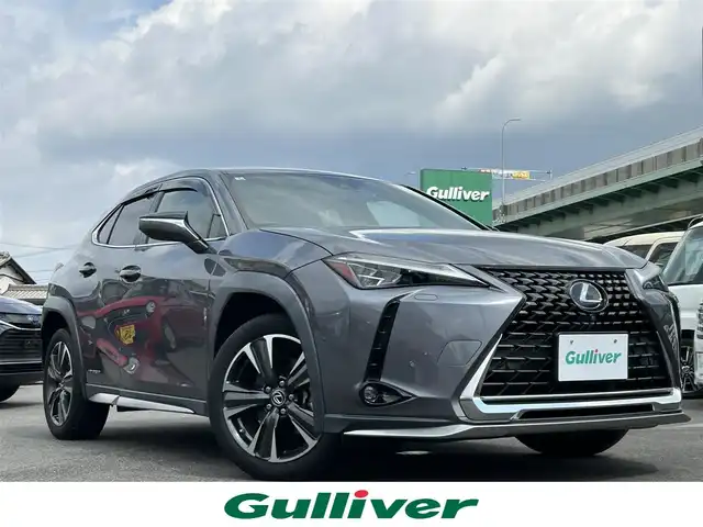 レクサス ＵＸ 250h バージョンL 愛知県 2020(令2)年 3.7万km マーキュリーグレーマイカ 純正ナビ/　（AM/FM/CD/DVD/BT）/フルセグTV/全方位カメラ/Lexus Safety System＋/・プリクラッシュセーフティ/・レーントレーシングアシスト（LTA）/・ロードサインアシスト（RSA）/ビルトインETC/レーダークルーズコントロール/D/N席シートヒーター/D/N席シートクーラー/ハンドルヒーター/ハンズフリーパワーバックドア/LEDヘッドライト/充電用USB/タイプC/スマートキー/純正フロアマット/純正アルミホイール