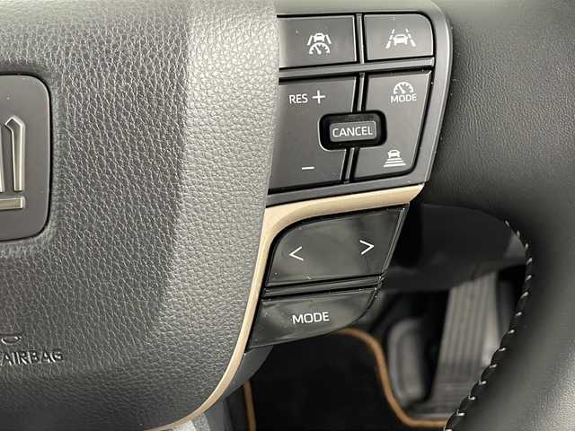 トヨタ クラウン エステート Z 埼玉県 2025(令7)年 0.2万km ブラック 純正ナビ（FM・AM・TV・Bluetooth・USB）/全方位カメラ　/ビルトインＥＴＣ２．０/デジタルインナーミラー/電動リアゲート/置くだけ充電/前席シートヒーター/前席エアシート/前席パワーシート/前席メモリーシート/コーナーセンサー/ブラインドスポットモニター/ルーフレール/盗難防止装置/横滑り防止装置/プッシュスタート/スマートキー/純正フロアマット/純正アルミホイール