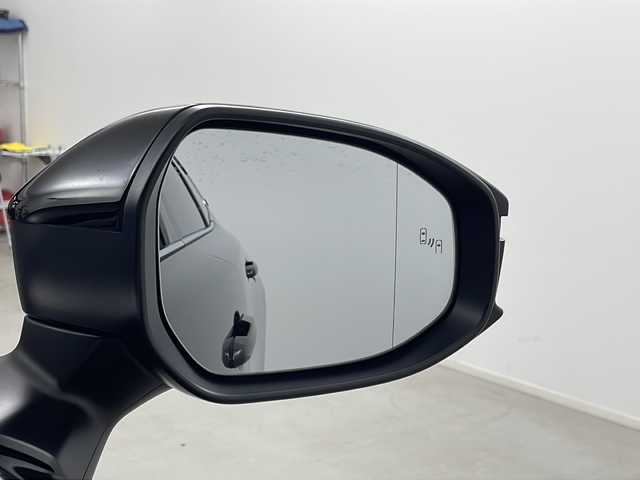 トヨタ クラウン エステート Z 埼玉県 2025(令7)年 0.2万km ブラック 純正ナビ（FM・AM・TV・Bluetooth・USB）/全方位カメラ　/ビルトインＥＴＣ２．０/デジタルインナーミラー/電動リアゲート/置くだけ充電/前席シートヒーター/前席エアシート/前席パワーシート/前席メモリーシート/コーナーセンサー/ブラインドスポットモニター/ルーフレール/盗難防止装置/横滑り防止装置/プッシュスタート/スマートキー/純正フロアマット/純正アルミホイール