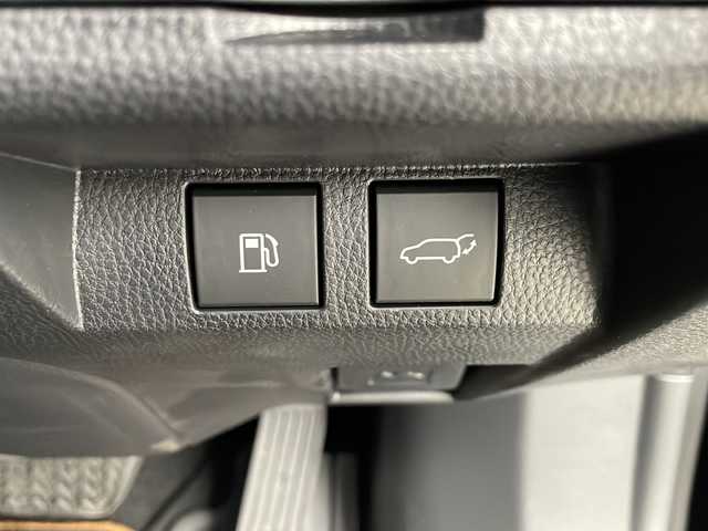 トヨタ クラウン エステート Z 埼玉県 2025(令7)年 0.2万km ブラック 純正ナビ（FM・AM・TV・Bluetooth・USB）/全方位カメラ　/ビルトインＥＴＣ２．０/デジタルインナーミラー/電動リアゲート/置くだけ充電/前席シートヒーター/前席エアシート/前席パワーシート/前席メモリーシート/コーナーセンサー/ブラインドスポットモニター/ルーフレール/盗難防止装置/横滑り防止装置/プッシュスタート/スマートキー/純正フロアマット/純正アルミホイール