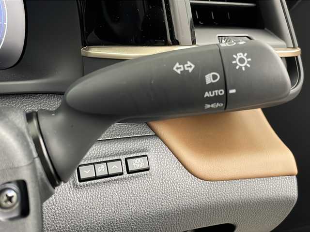 トヨタ クラウン エステート Z 埼玉県 2025(令7)年 0.2万km ブラック 純正ナビ（FM・AM・TV・Bluetooth・USB）/全方位カメラ　/ビルトインＥＴＣ２．０/デジタルインナーミラー/電動リアゲート/置くだけ充電/前席シートヒーター/前席エアシート/前席パワーシート/前席メモリーシート/コーナーセンサー/ブラインドスポットモニター/ルーフレール/盗難防止装置/横滑り防止装置/プッシュスタート/スマートキー/純正フロアマット/純正アルミホイール