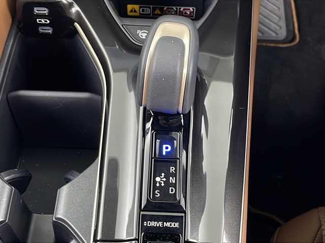 トヨタ クラウン エステート Z 埼玉県 2025(令7)年 0.2万km ブラック 純正ナビ（FM・AM・TV・Bluetooth・USB）/全方位カメラ　/ビルトインＥＴＣ２．０/デジタルインナーミラー/電動リアゲート/置くだけ充電/前席シートヒーター/前席エアシート/前席パワーシート/前席メモリーシート/コーナーセンサー/ブラインドスポットモニター/ルーフレール/盗難防止装置/横滑り防止装置/プッシュスタート/スマートキー/純正フロアマット/純正アルミホイール