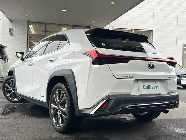 レクサス ＵＸ 250h Fスポーツ 京都府 2019(平31)年 9.4万km ホワイトノーヴァガラスフレーク １２．３インチ純正メモリーナビ　/フルセグTV/CD再生機能/Bluetooth/サンルーフ　/3眼LEDヘッドライト /オートライト/オートマチックハイビーム/電動格納ウィンカーミラー/バックカメラ　/電動パーキングブレーキ/ステアリングスイッチ/ステアリングヒーター　/禁煙　/クリアランスソナー /メモリーパワーシート /パドルシフト /シートヒーター /前方純正ドライブレコーダー(DRT-H68A)/電動リアゲート/レーダークルーズコントロール/レーンキープアシスト/盗難防止装置/Wサイドエアバッグ
