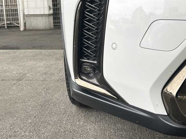 レクサス ＵＸ 250h Fスポーツ 京都府 2019(平31)年 9.4万km ホワイトノーヴァガラスフレーク １２．３インチ純正メモリーナビ　/フルセグTV/CD再生機能/Bluetooth/サンルーフ　/3眼LEDヘッドライト /オートライト/オートマチックハイビーム/電動格納ウィンカーミラー/バックカメラ　/電動パーキングブレーキ/ステアリングスイッチ/ステアリングヒーター　/禁煙　/クリアランスソナー /メモリーパワーシート /パドルシフト /シートヒーター /前方純正ドライブレコーダー(DRT-H68A)/電動リアゲート/レーダークルーズコントロール/レーンキープアシスト/盗難防止装置/Wサイドエアバッグ
