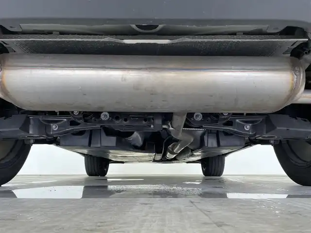 トヨタ ハリアー S 大分県 2020(令2)年 2.9万km ブラック 禁煙車/純正ディスプレイオーディオ/・バックカメラ/・AM/FM/・フルセグTV/フロアマット/本革巻きステアリング/ETC2.0/ドライブレコーダー/ステアリングリモコン/プリクラッシュセーフティ/レーンキープアシスト/パーキングサポートブレーキ/先行者発進告知/クリアランスソナー/ロードサインアシスト/ウインカーミラー/LEDヘッドライト/横滑り防止装置/オートハイビーム/社外19インチアルミホイール/スマートキー/プッシュスタート/USB端子/レーダークルーズコントロール/コーナーセンサー前後/パワーステアリング/パワーウィンドウ/電動格納ミラー