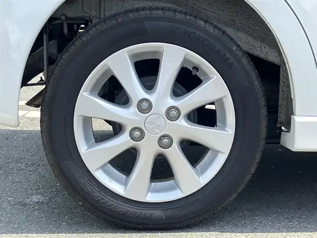 三菱 ｅＫカスタム M 静岡県 2014(平26)年 3.1万km シルキーホワイト 社外オーディオCD/パワーステアリング/パワーウィンドウ/アイドリングストップ/スペアキー１本/オートエアコン/ドアバイザー/AUX接続/純正フロアマット/純正アルミホイール/キセノンヘッドライト/ABS/Wエアバック