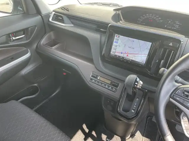 スズキ ソリオ バンディット HV MV 富山県 2022(令4)年 4.8万km ピュアホワイトP ワンオーナー/ブレーキサポート/レーダークルーズコントロール/ヘッドアップディスプレイ/アラウンドビューモニター/純正9インチナビ/フルセグTV/ＤＶＤ再生/Bluetooth/両側自動ドア/前席シートヒーター/スマートキー/コーナーセンサー/アイドリングストップ/ビルトインETC/LEDオートライト/LEDフォグライト