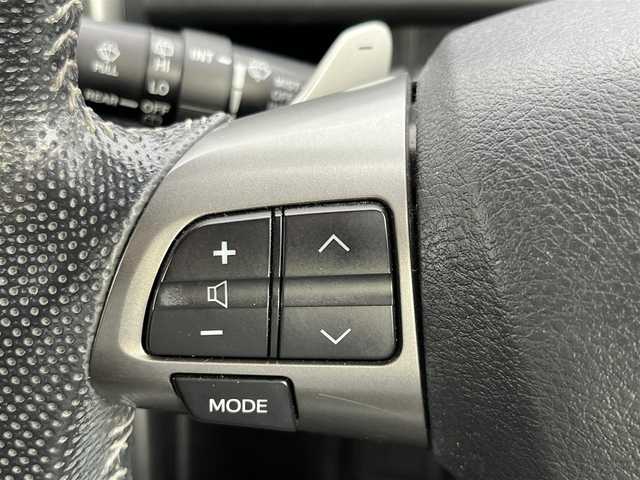 トヨタ ヴォクシー ZS 煌Ⅱ 奈良県 2012(平24)年 10.1万km ホワイトパールクリスタルシャイン ナビ　/フルセグＴＶ　/BT/CD/DVD/SD/両側パワースライドドア　/バックカメラ　/ビルトインＥＴＣ　/ＡＡＣ　/フリップダウンモニター　/前後ドライブレコーダー　/スマートキー　/ＬＥＤヘッドライト　/オートライト/純正１６インチアルミホイール/フロアマット