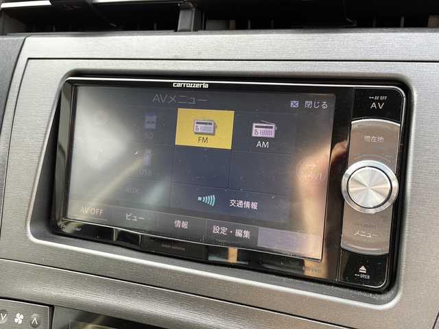 トヨタ プリウス S 新潟県 2015(平27)年 11.9万km スーパーホワイトⅡ 社外メモリナビ(AVIC-RW03)/(AM/FM/CD/DVD/SD)/ETC/横滑り防止装置/純正フロアマット/純正ドアバイザー/プッシュスタート/スマートキー/スペアキー×1
